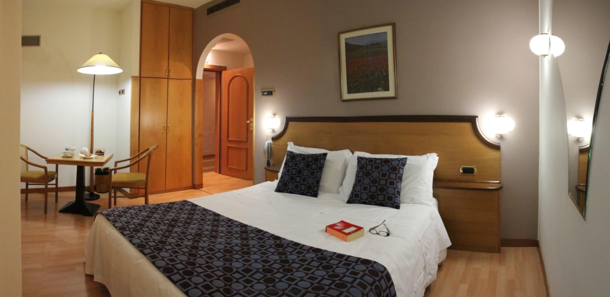 Hotel Tevere Perugia Ponte San Giovanni Esterno foto