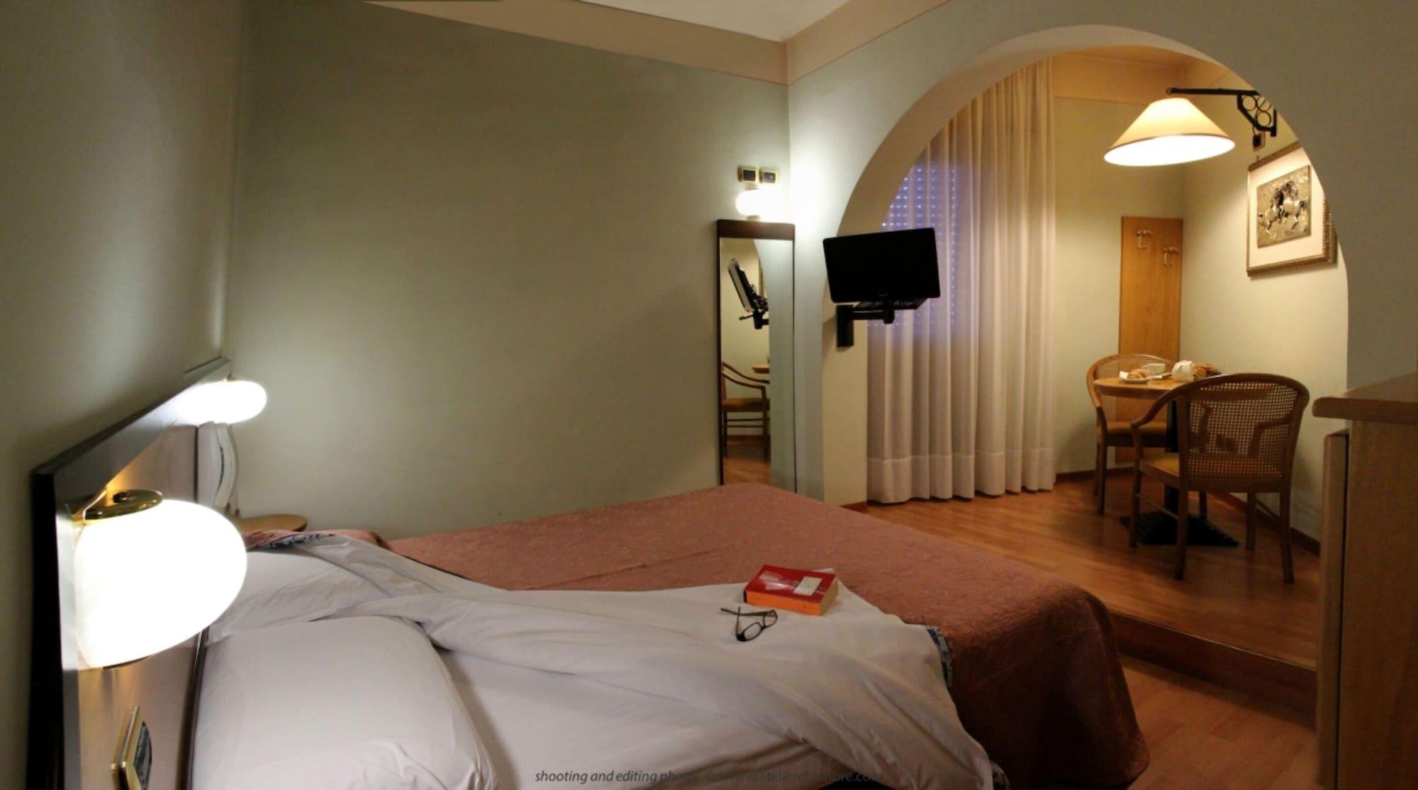 Hotel Tevere Perugia Ponte San Giovanni Esterno foto