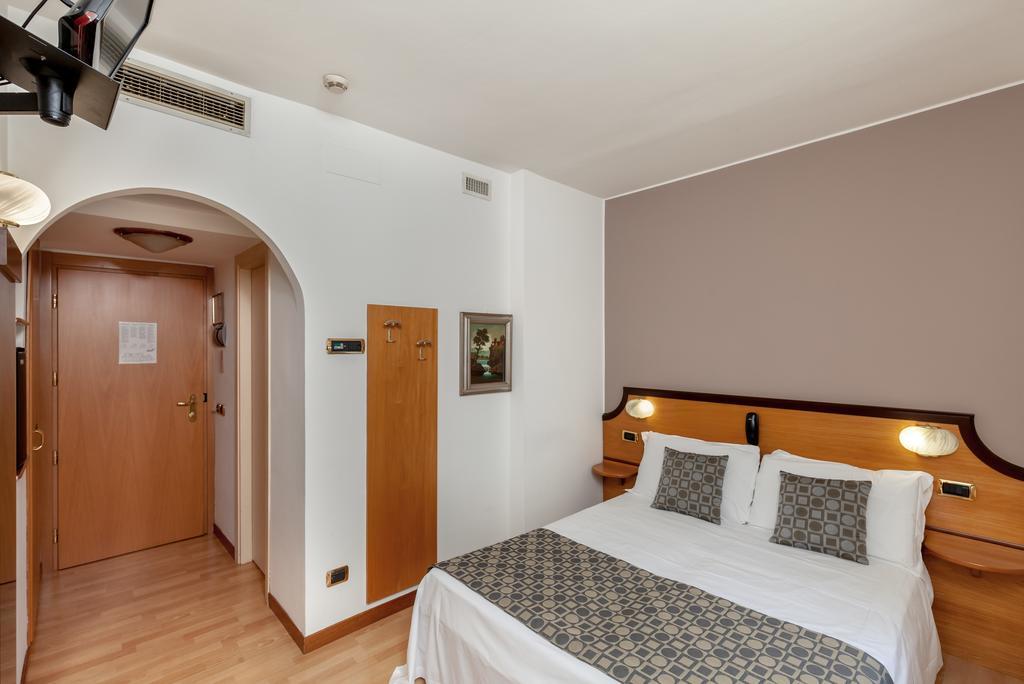Hotel Tevere Perugia Ponte San Giovanni Esterno foto