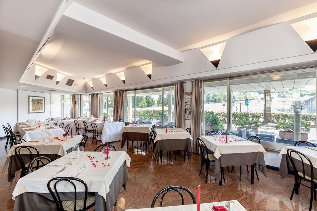 Hotel Tevere Perugia Ponte San Giovanni Esterno foto