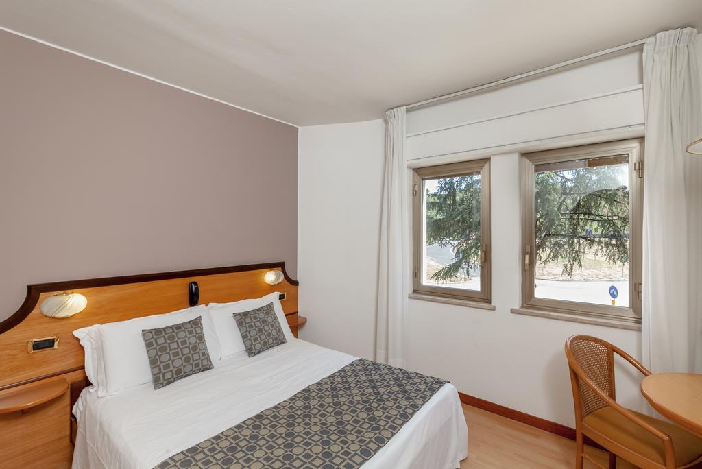 Hotel Tevere Perugia Ponte San Giovanni Esterno foto
