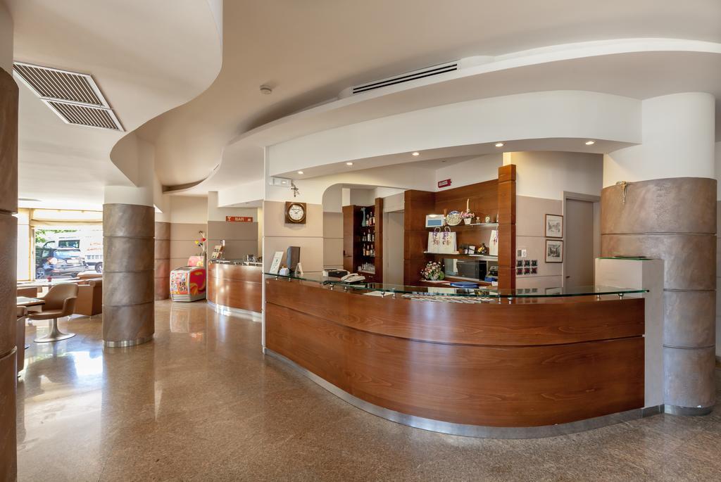 Hotel Tevere Perugia Ponte San Giovanni Esterno foto